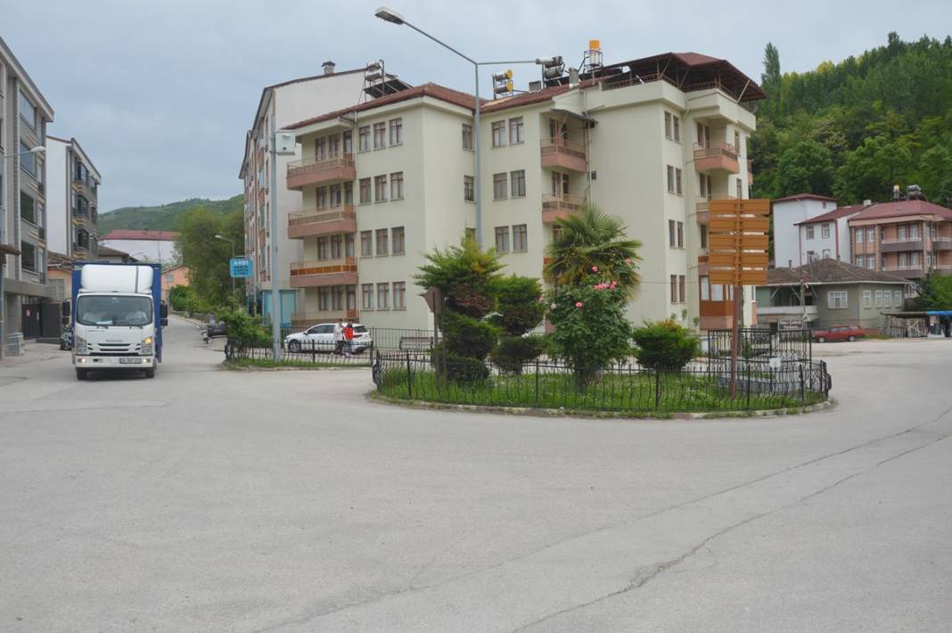 Bu mezara kimse dokunamıyor! Yol çalışmasında iş makinelerini bozan mezarın gizemi çözülemedi... 8